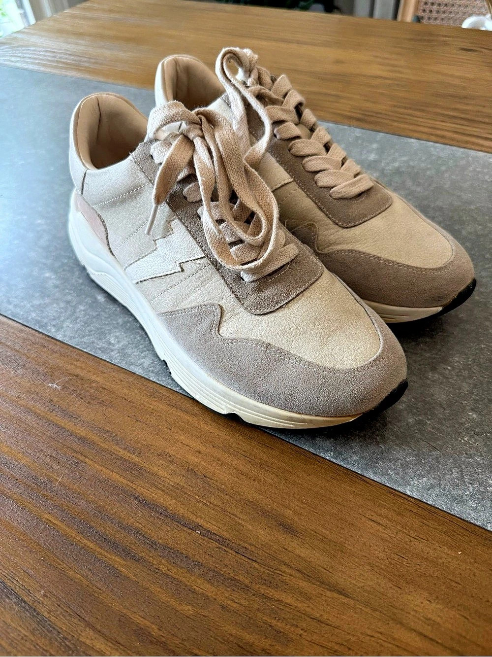 White Raven Tan & White Sneakers